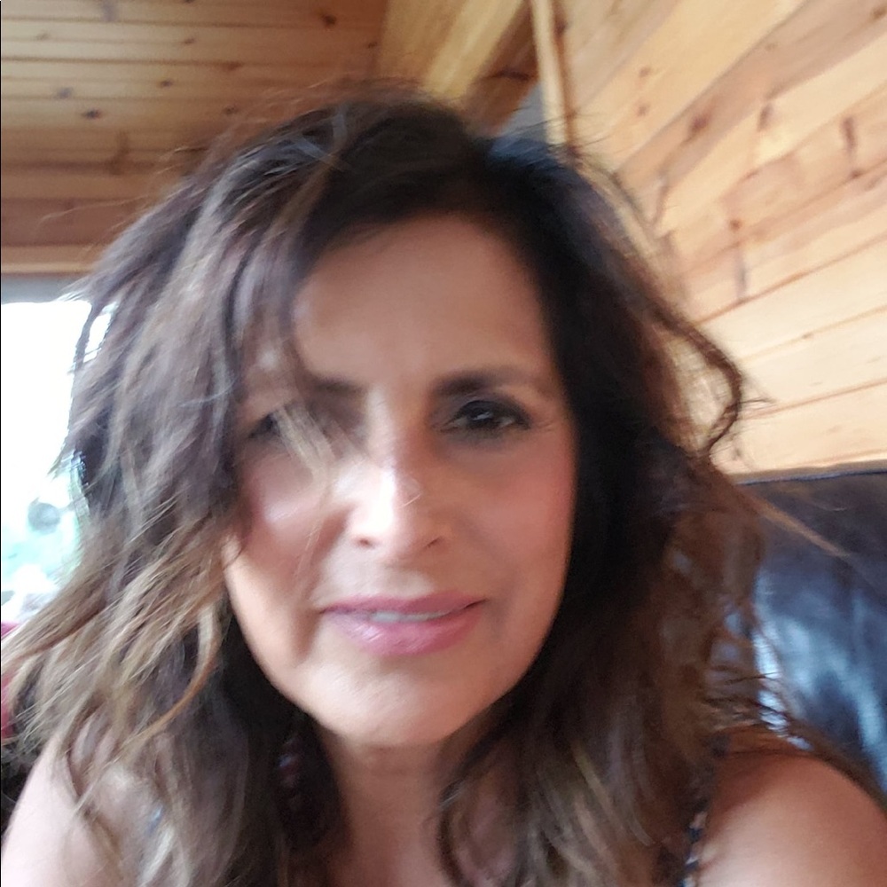 Meet your Posher, Stella